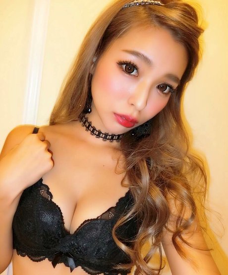 Hitomi 01270 star art pics