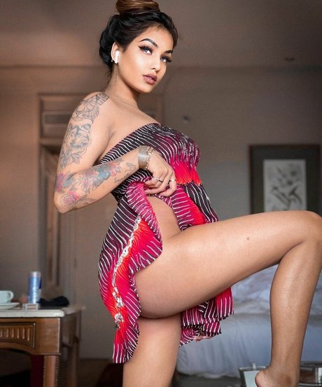 Dilnoor Aka exclusive pornstar pic