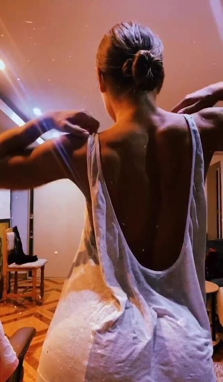 grovu georgiana model high quality photos