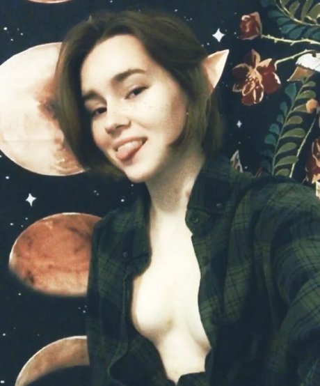 Cat Bogausch free actress gallery