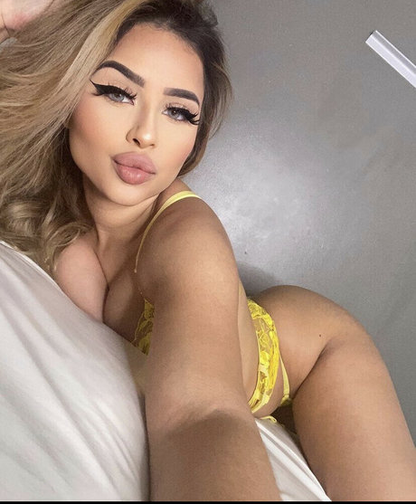 Claudiamolina a perfect actress photo