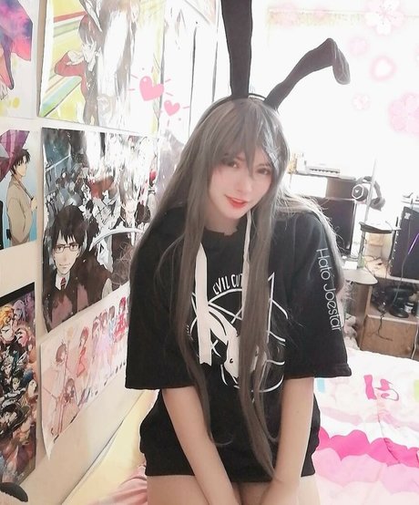 Hato Joestar star nude pic