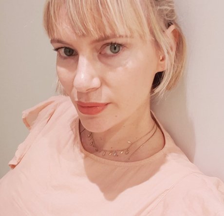 Alice Meinicke star hot picture