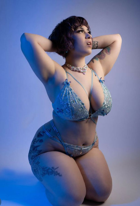 Betty Brash pornstar exclusive gallery