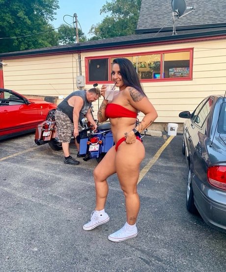 DemonCake nude model pics