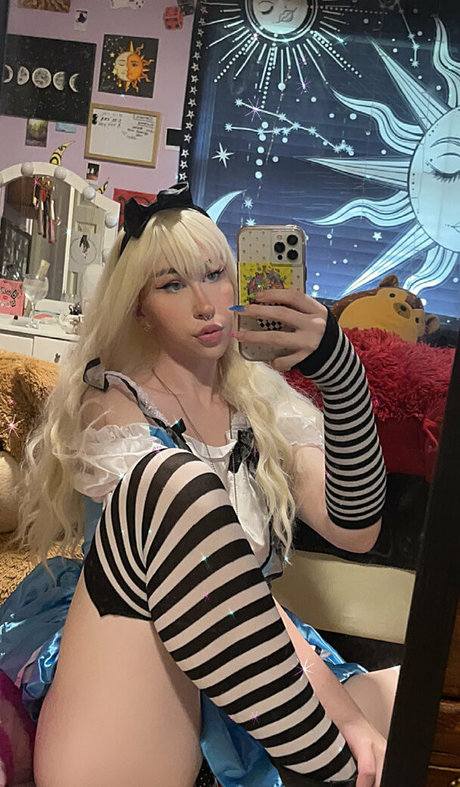 ur dads favv exclusive star pictures