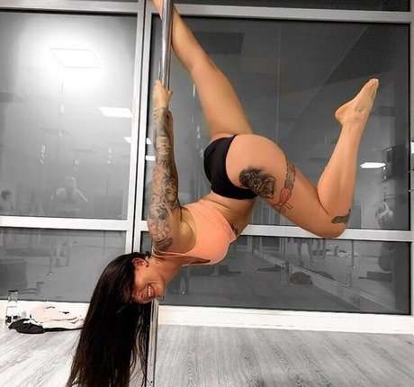 Vivian1510 star xxx gallery