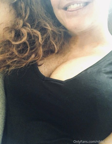 Nikki Irish exclusive model pics