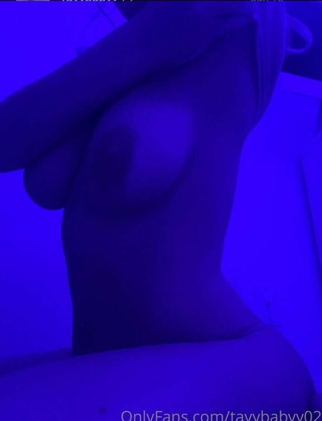 Taylor McCarthy star erotic image