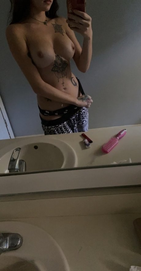 Stoner girl305 sexy star pic