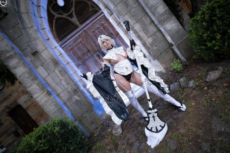 Christine Usi exclusive model photo