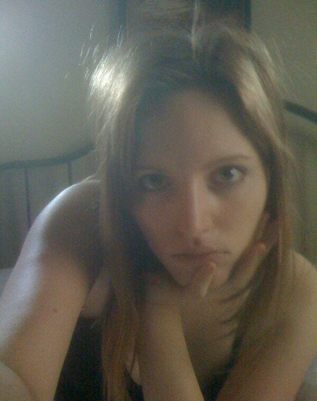 NixiePixel model sex gallery