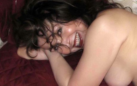 Helena Antonaccio hot actress photo