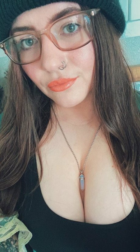 Floralis star naked img