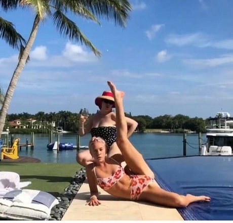 Phillippa Parnevik model top photo