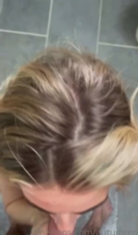 AutumnRen best model images