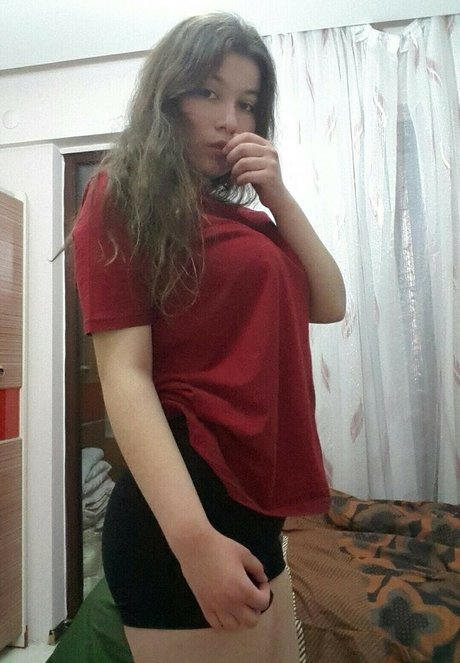 Cansu Cakal star porn picture