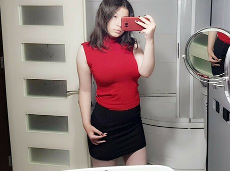 Cansu Cakal perfect model galleries