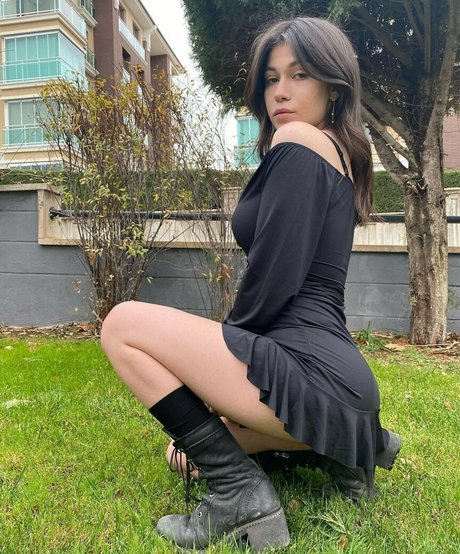 Cansu Cakal star pornographic pics