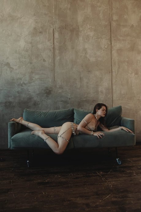 Katya Shvint model perfect pic