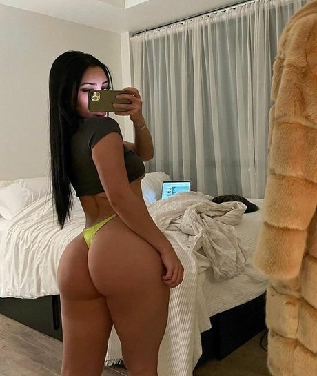 Kate Isobel Daisy model free photos