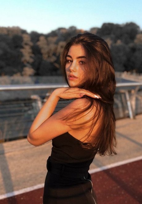 yanas0r0ka star adult img