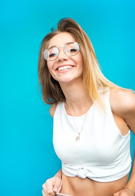 opri ori_ exclusive model pics