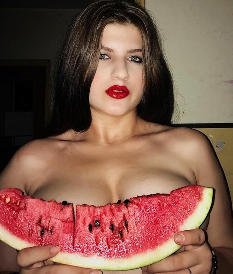 ale official100 exclusive model pics