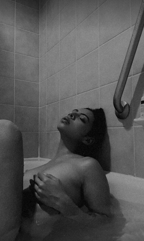 sabinamores high quality model img