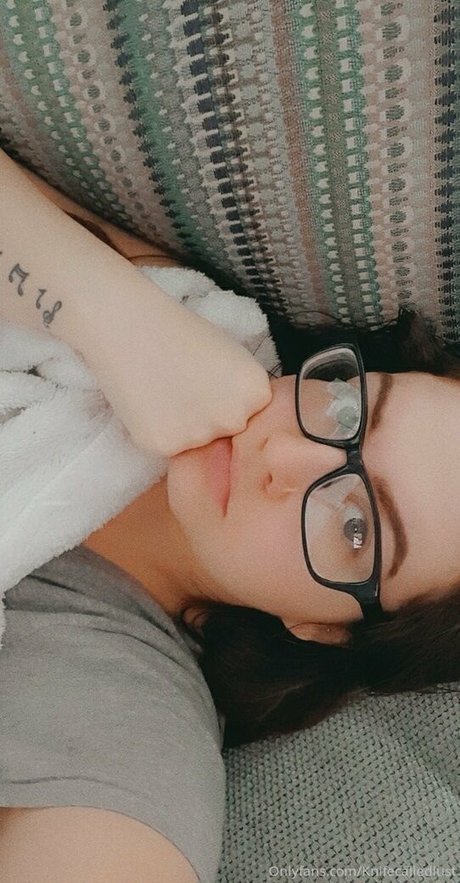 Knifecalledlust hot model picture