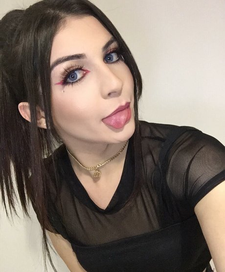 Angela Moraes hd model picture