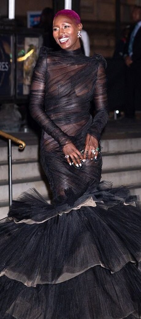 Jodie Turner Smith model nude photos