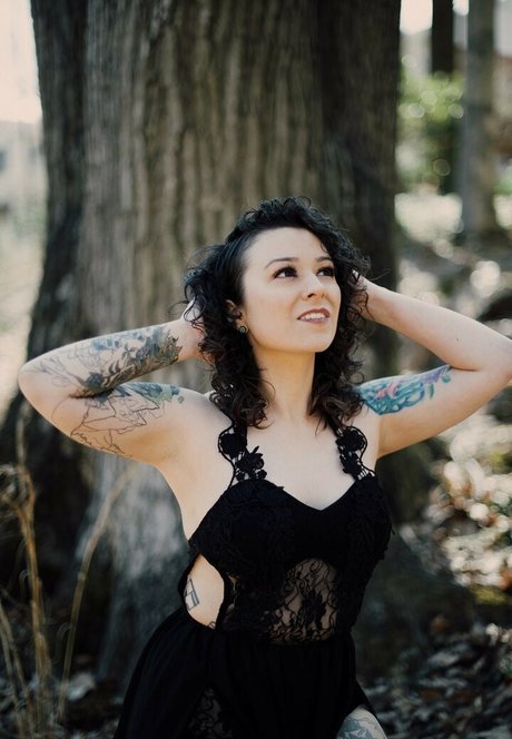 LadyDevann pornstar high quality picture