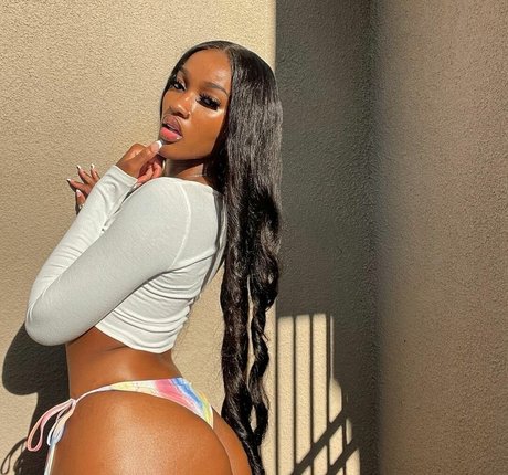 only asia4 nudes actress photos