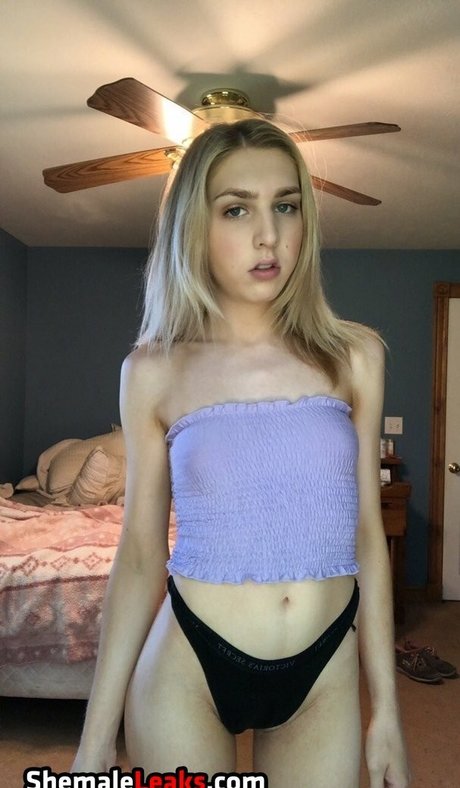 Kelly Cadigan model porn photo