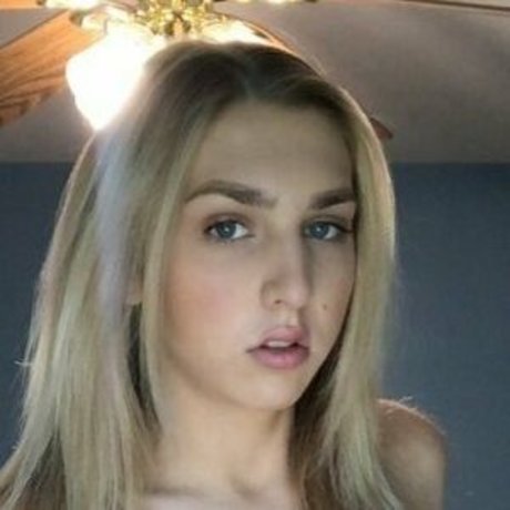 Kelly Cadigan erotic model galleries