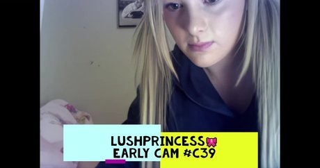 Divinebrat nice model image