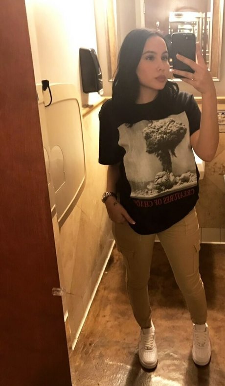 Alejandramariaxo pornographic actress images