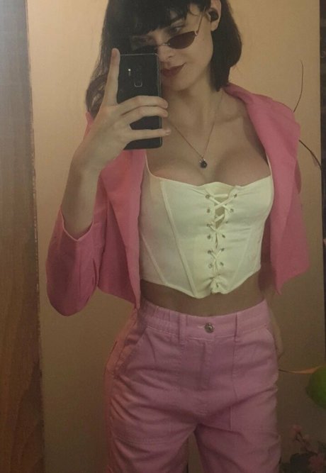 Niki Zmf sexy actress image