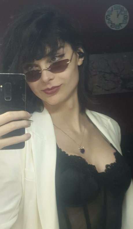 Niki Zmf beautiful star archive