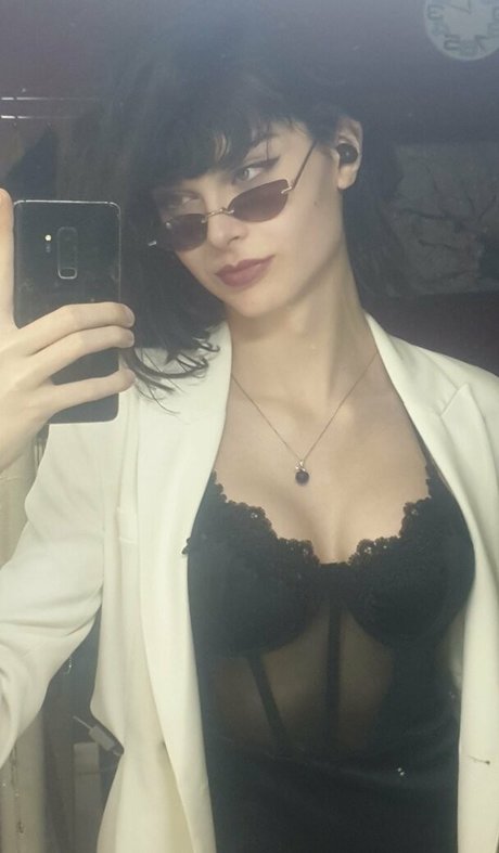 Niki Zmf pornographic actress photos