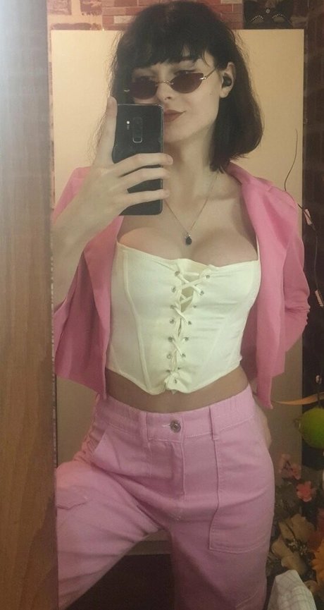 Niki Zmf free model pics