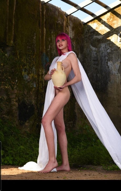 Anna Masarski star nudes images