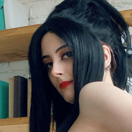 Blood alice sexy pornstar pic