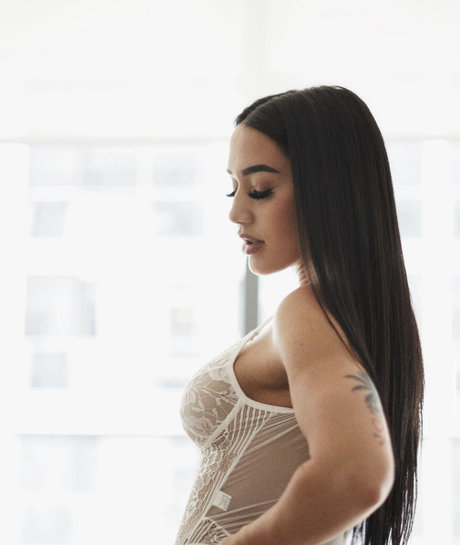 ulovemel model top pictures