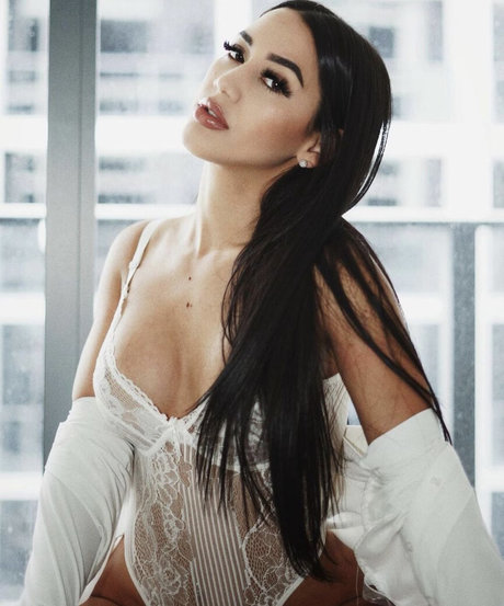 ulovemel xxx model images