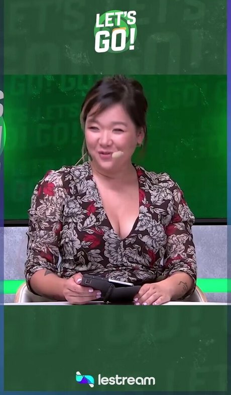 Marie C Palot pretty actress image