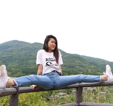 Marie C Palot model img