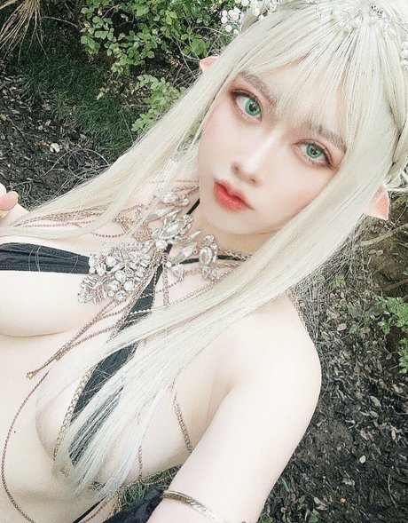 ____hitoyo____ nude model pic