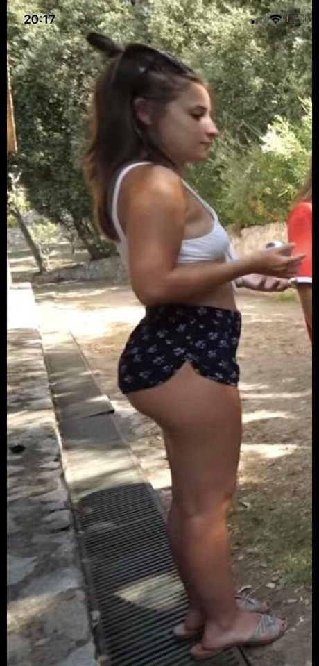 Apollinegrmz erotic pornstar archive